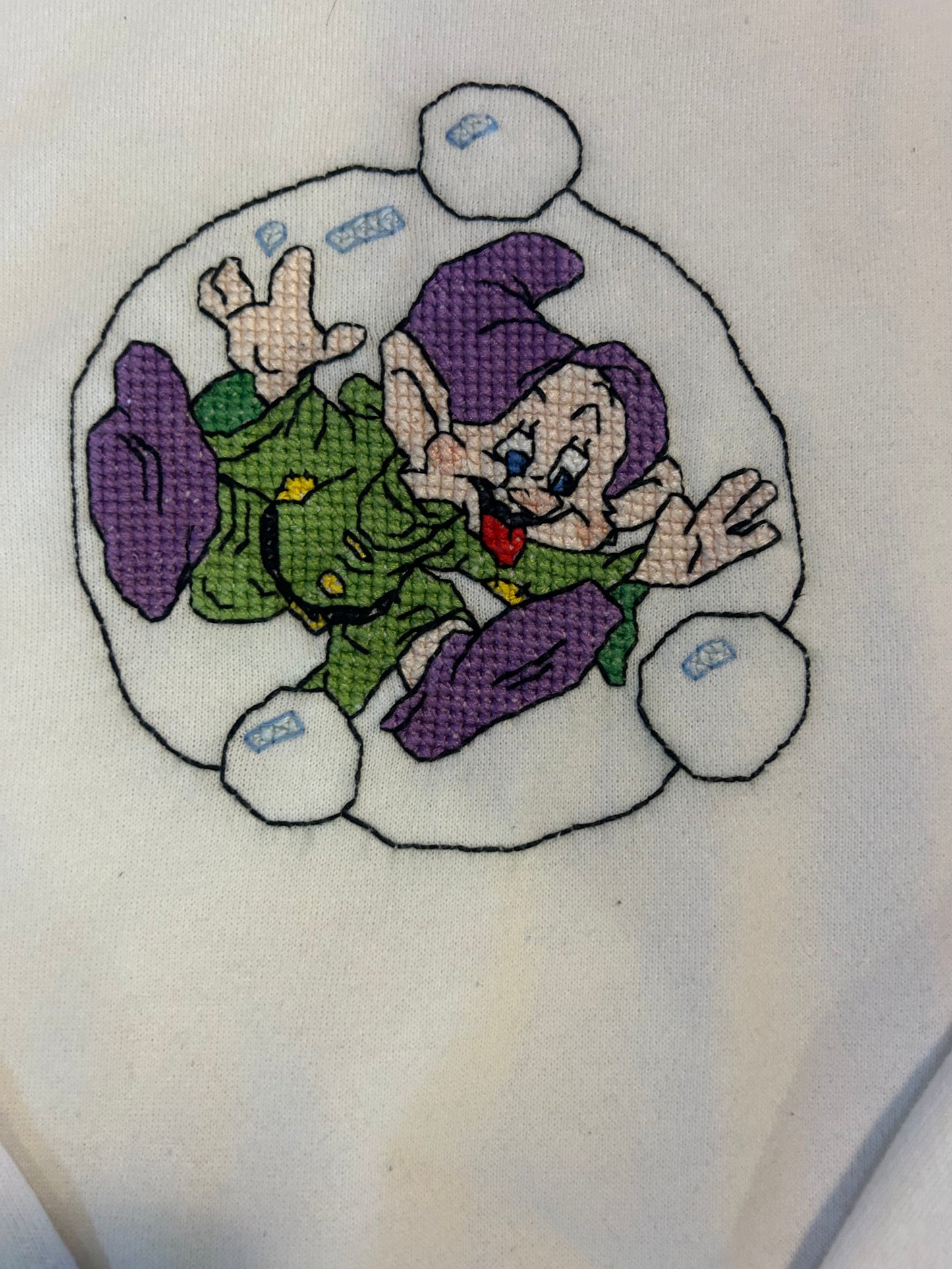 Embroidered Doopey Seven Dwarfs Crew Neck Pullover (XL)