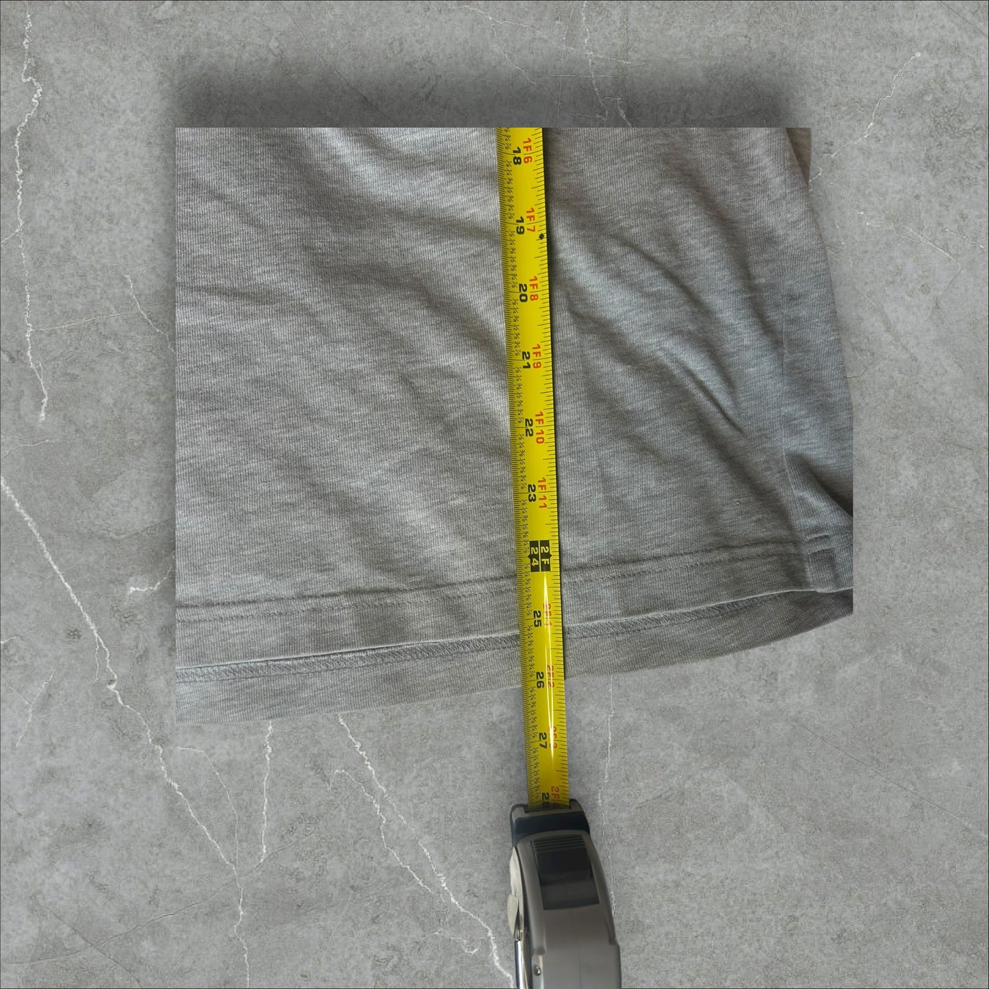 90s Embroidered Bugs Bunny & Taz Basketball Crop Tee(XL)