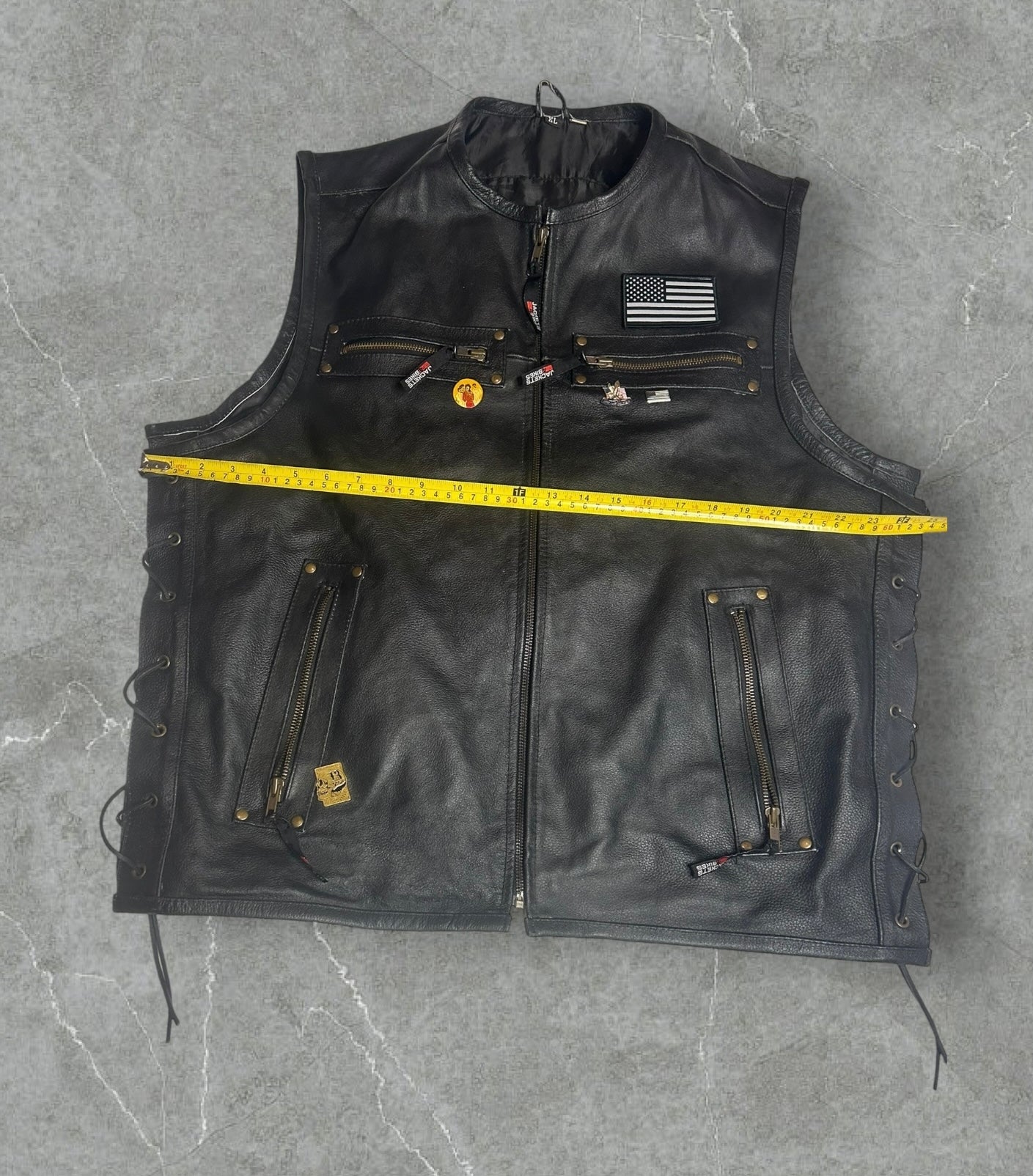 Jackets 4 Bikes Padded Motorcycle Leather Vest (XL)