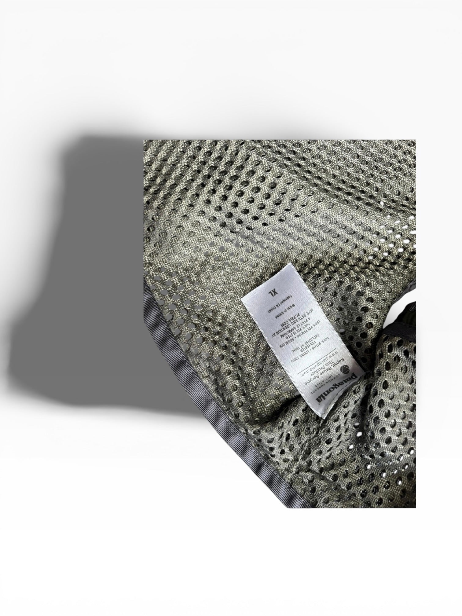 Pantagonia Olive Mesh Master II Fishing Vest (XL)