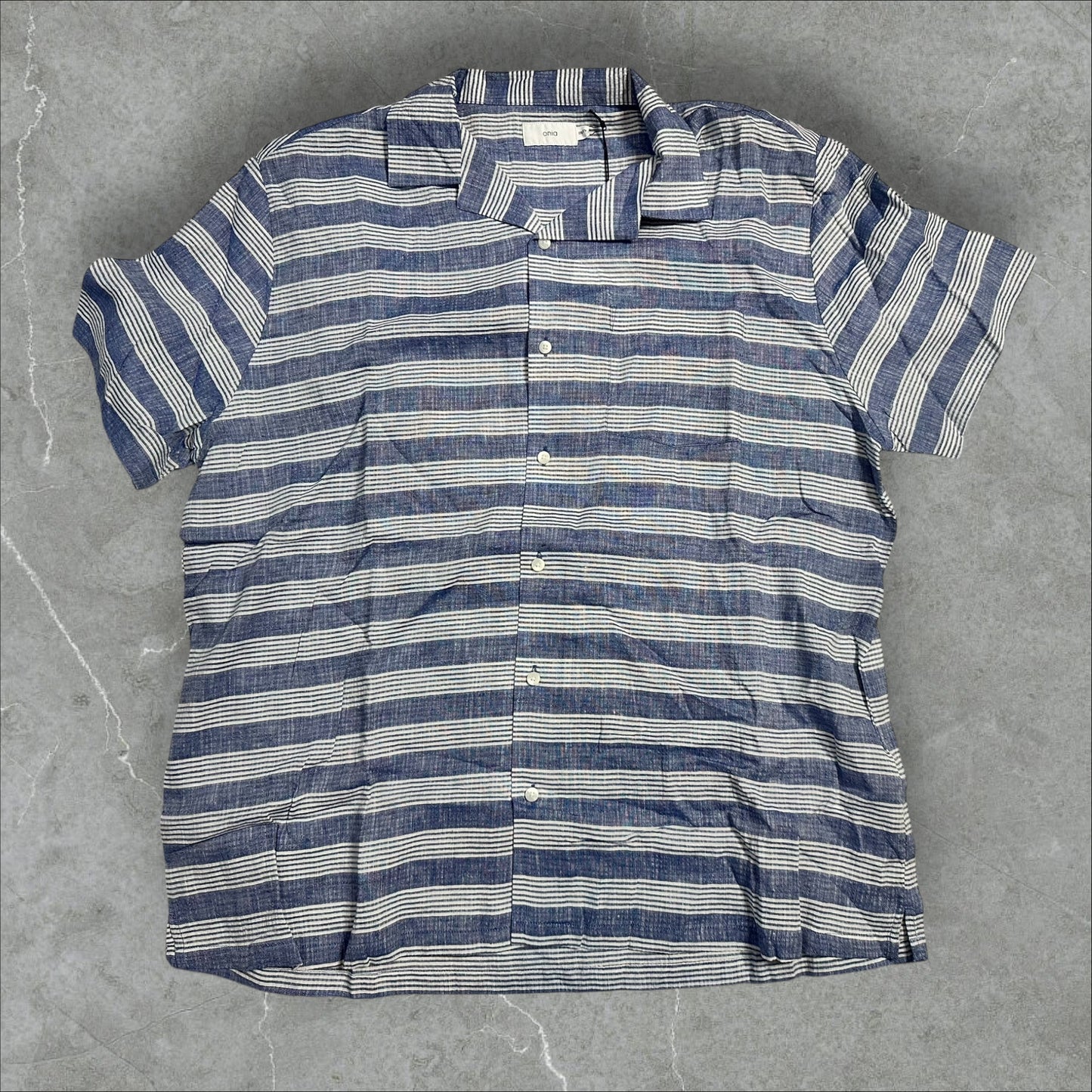 Onia’s Striped Seersucker Linen Short Sleeve Button Down (XXL)