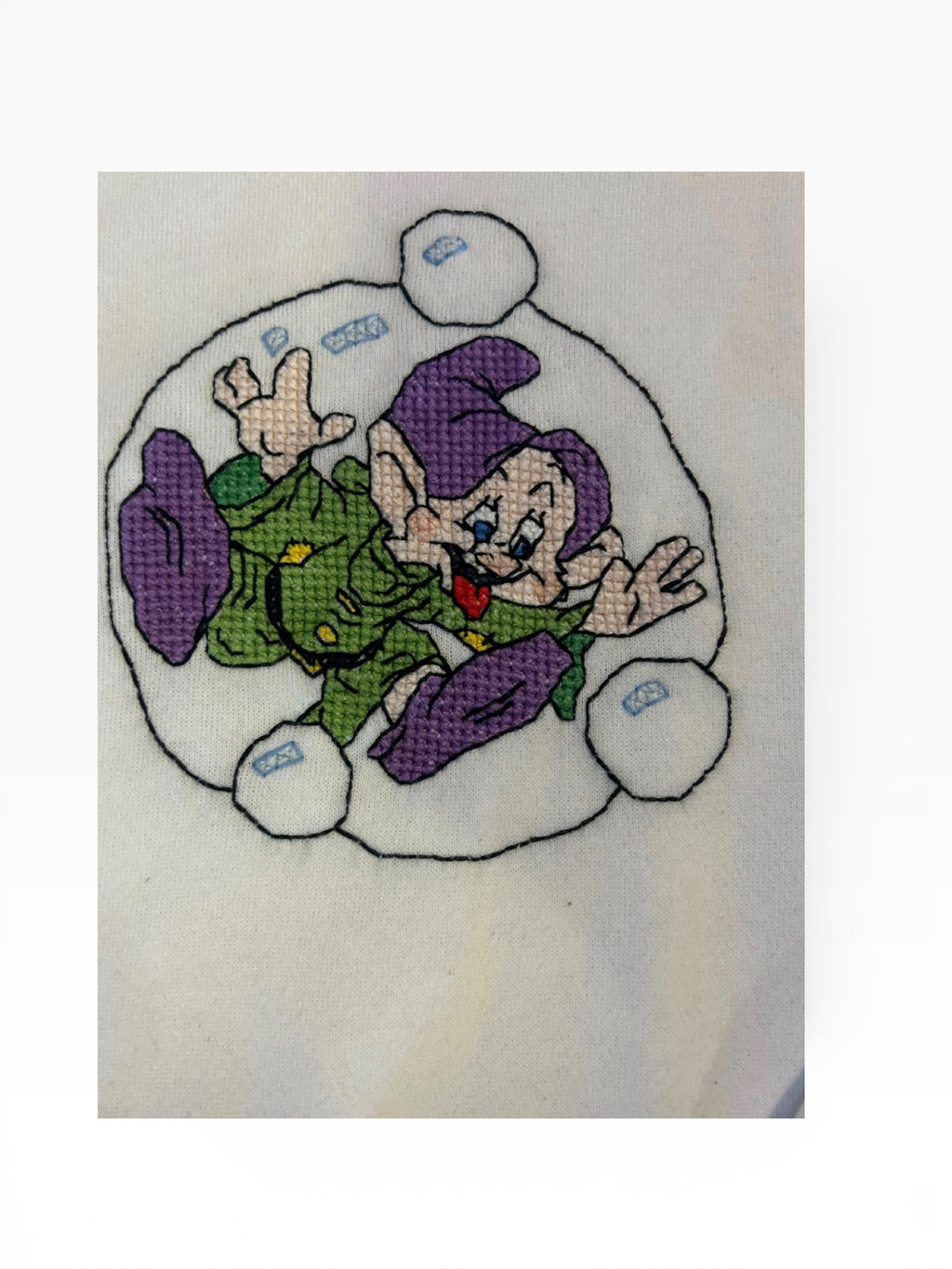 Embroidered Doopey Seven Dwarfs Crew Neck Pullover (XL)