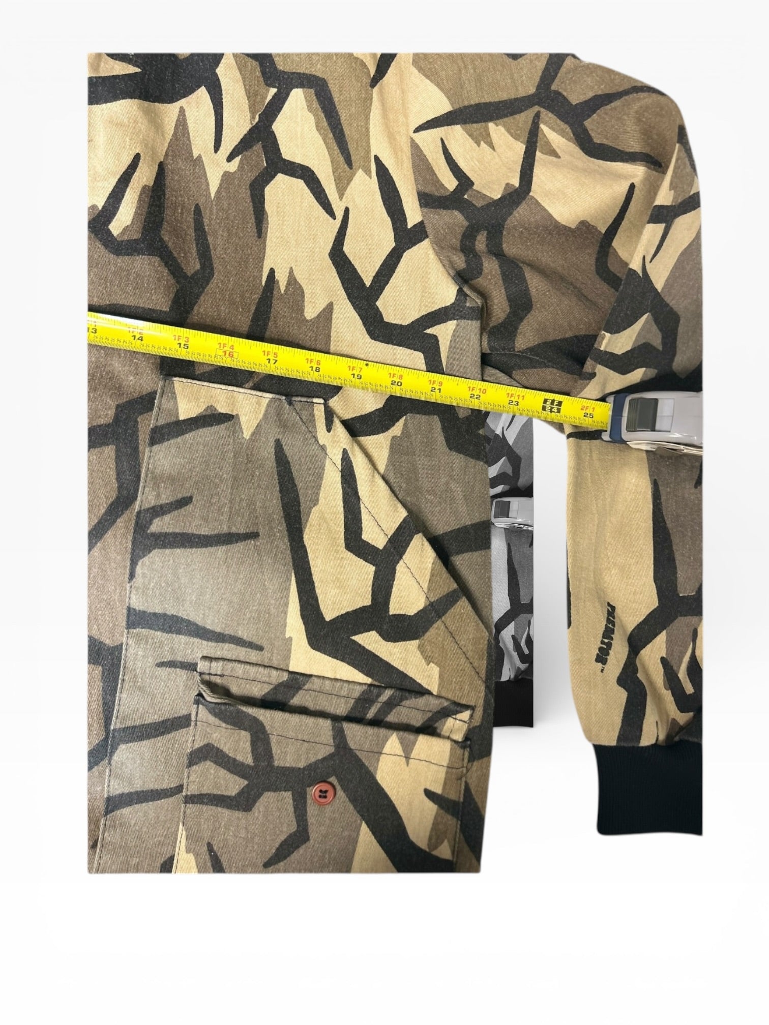Vintage Predator Camo Jacket (L)