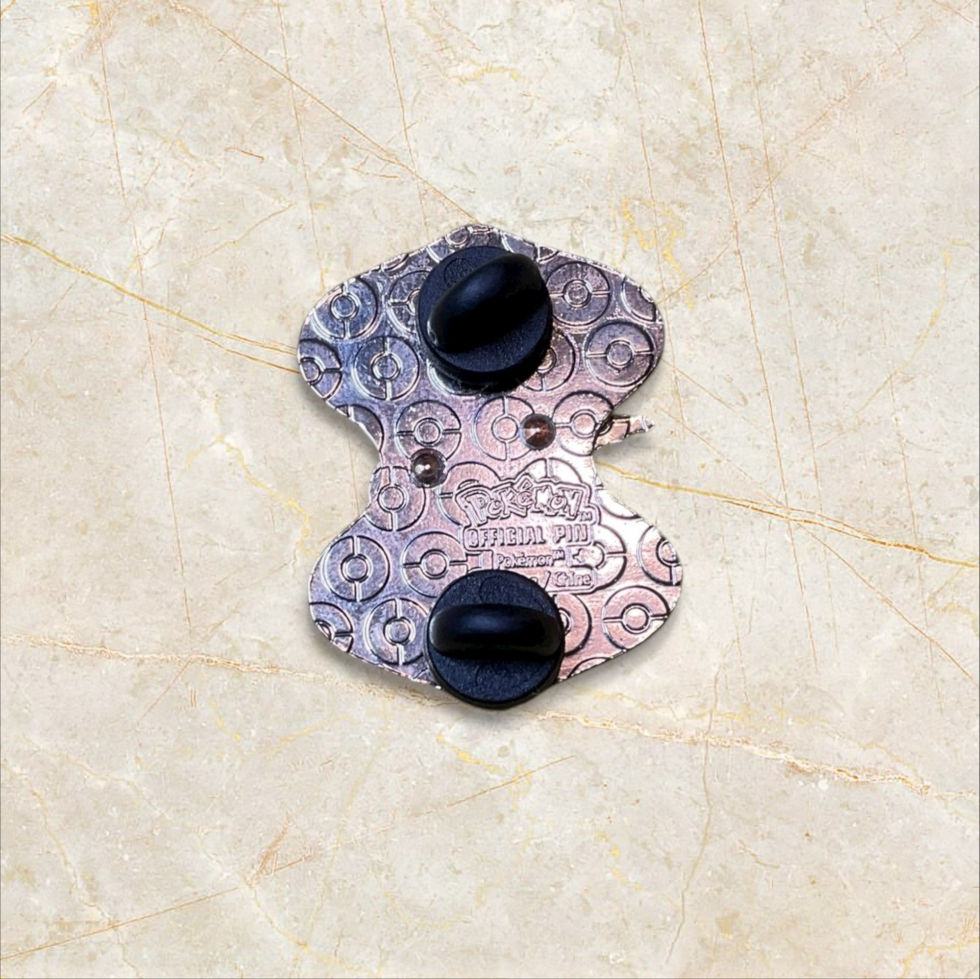 Vaporeon V max Premium Pin