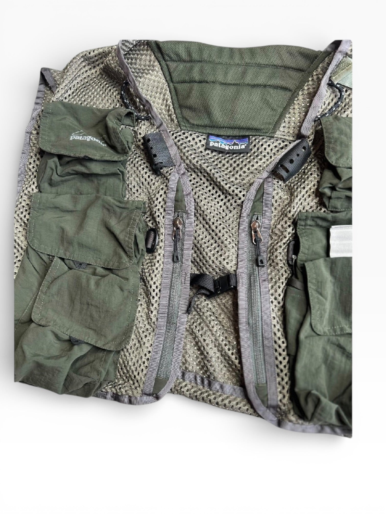 Pantagonia Olive Mesh Master II Fishing Vest (XL)