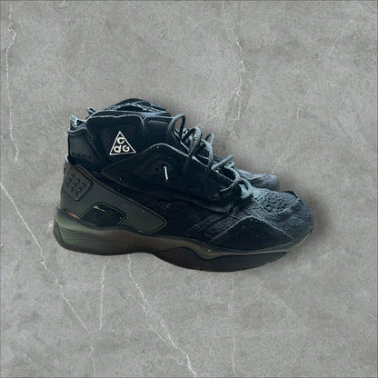 CDG Comme Des Garçon X Nike Air Mowabb (Size 11)