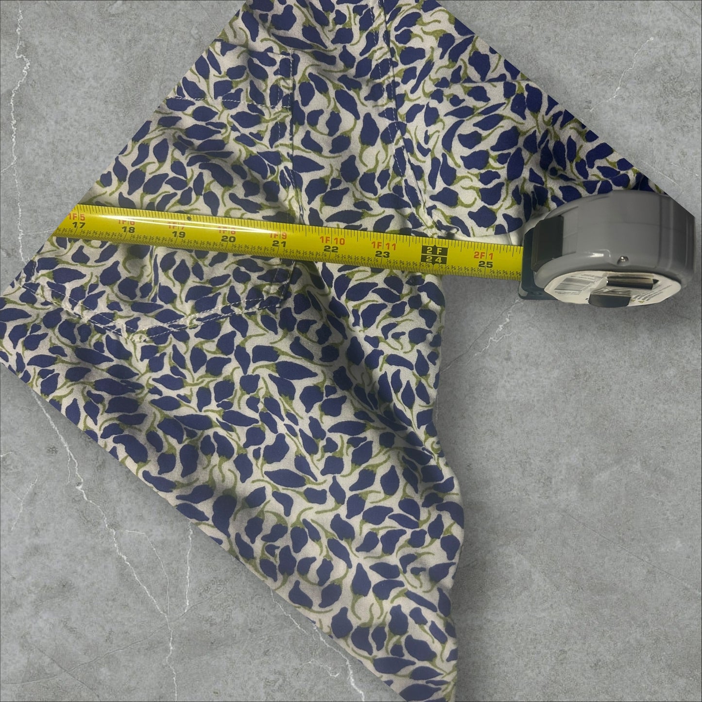 Vintage Stylin' Flower Rayon Short Sleeve Button Up (L)