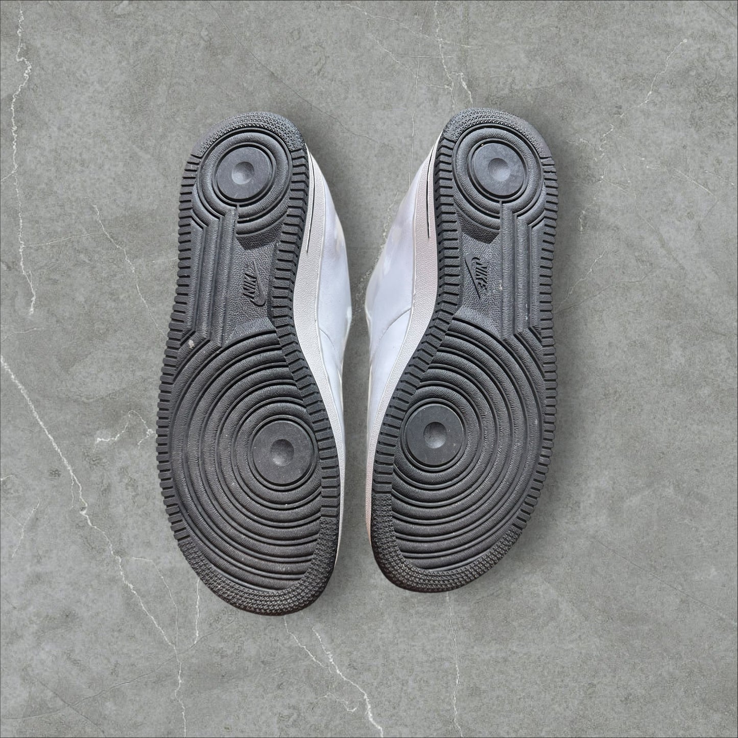 Nike Air Force 1 Supreme 'Seamless’ (Size 10.5)