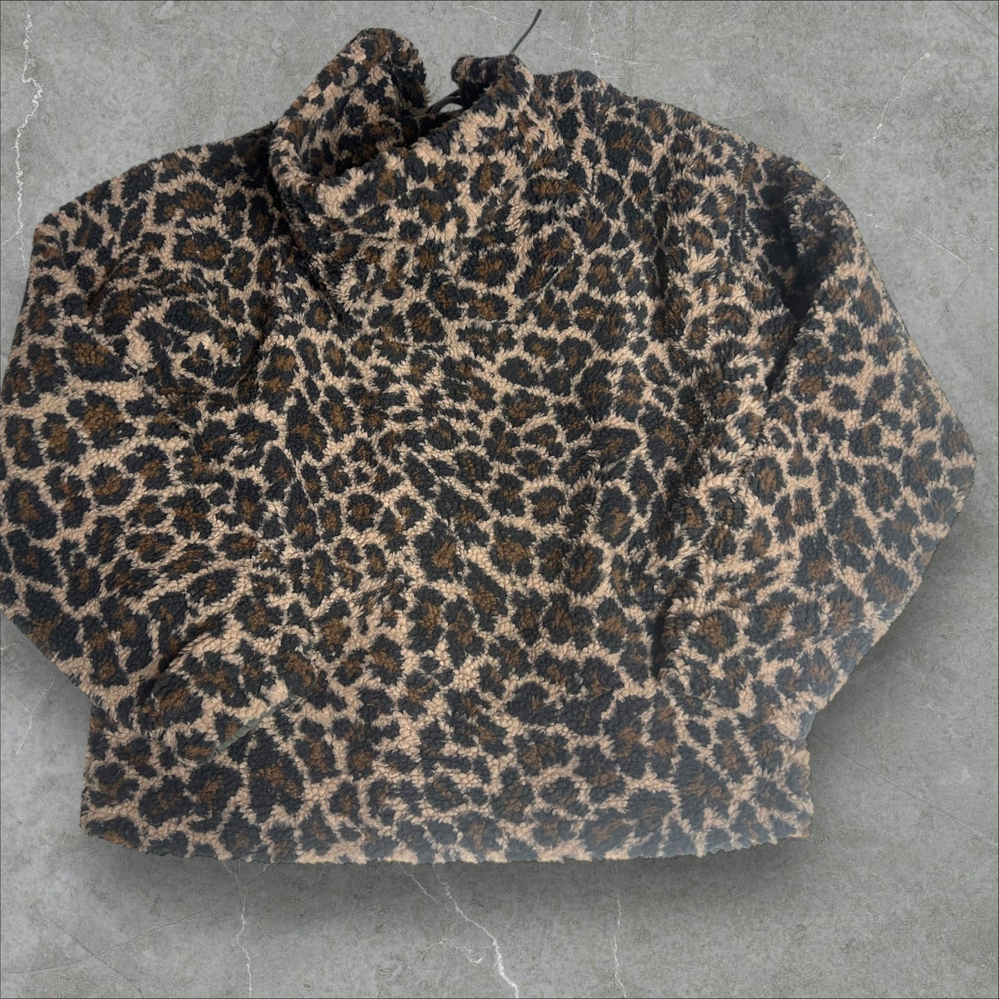 Urban Outfitters Leopard Sherpa Zip Up Jacket (M)