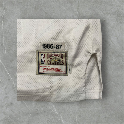 Mitchell and ness Spud Webb Hawks Jersey (XXL)