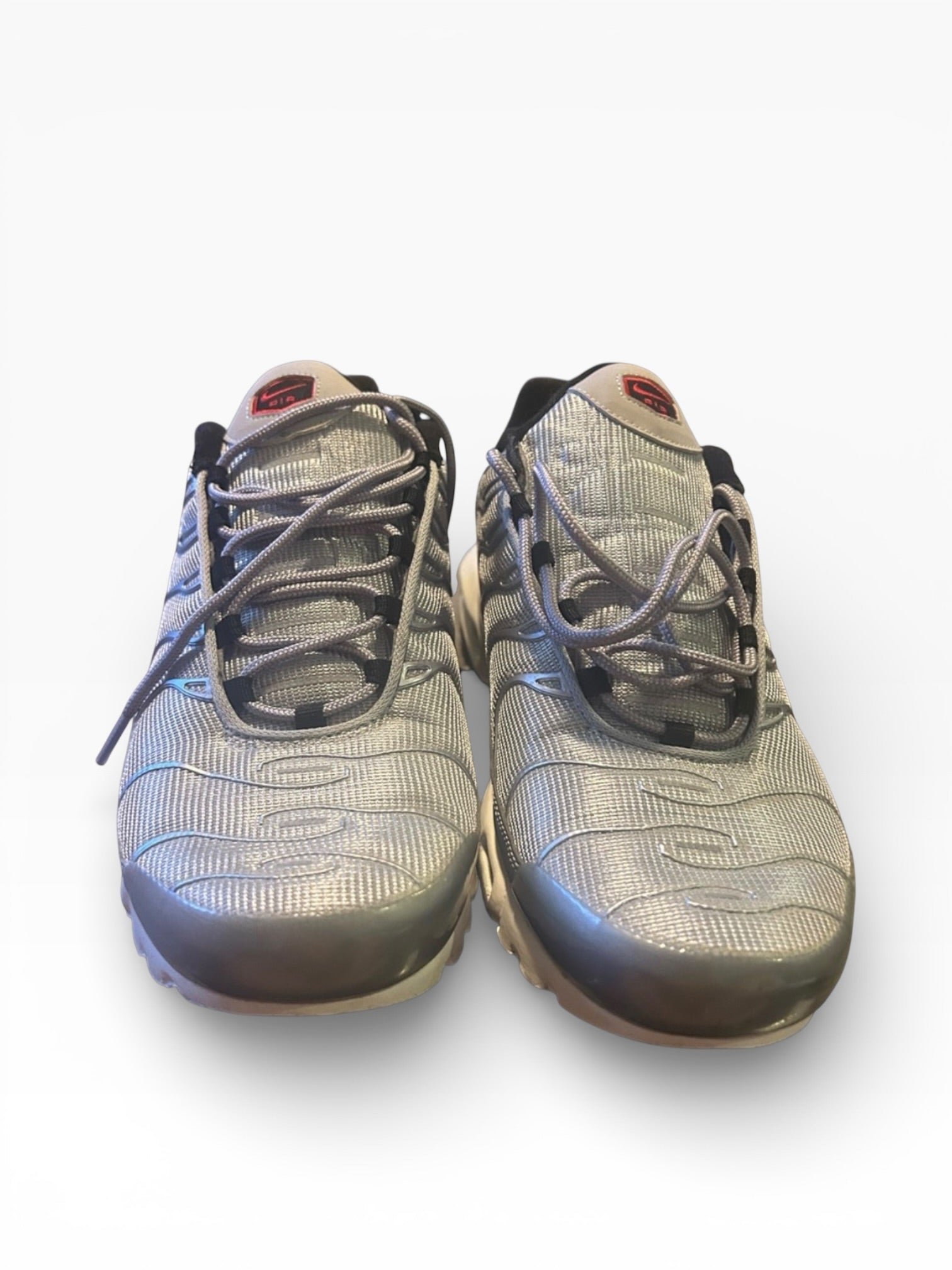 Nike Air Max Plus QS 'Silver Bullet'
(MENS 11)