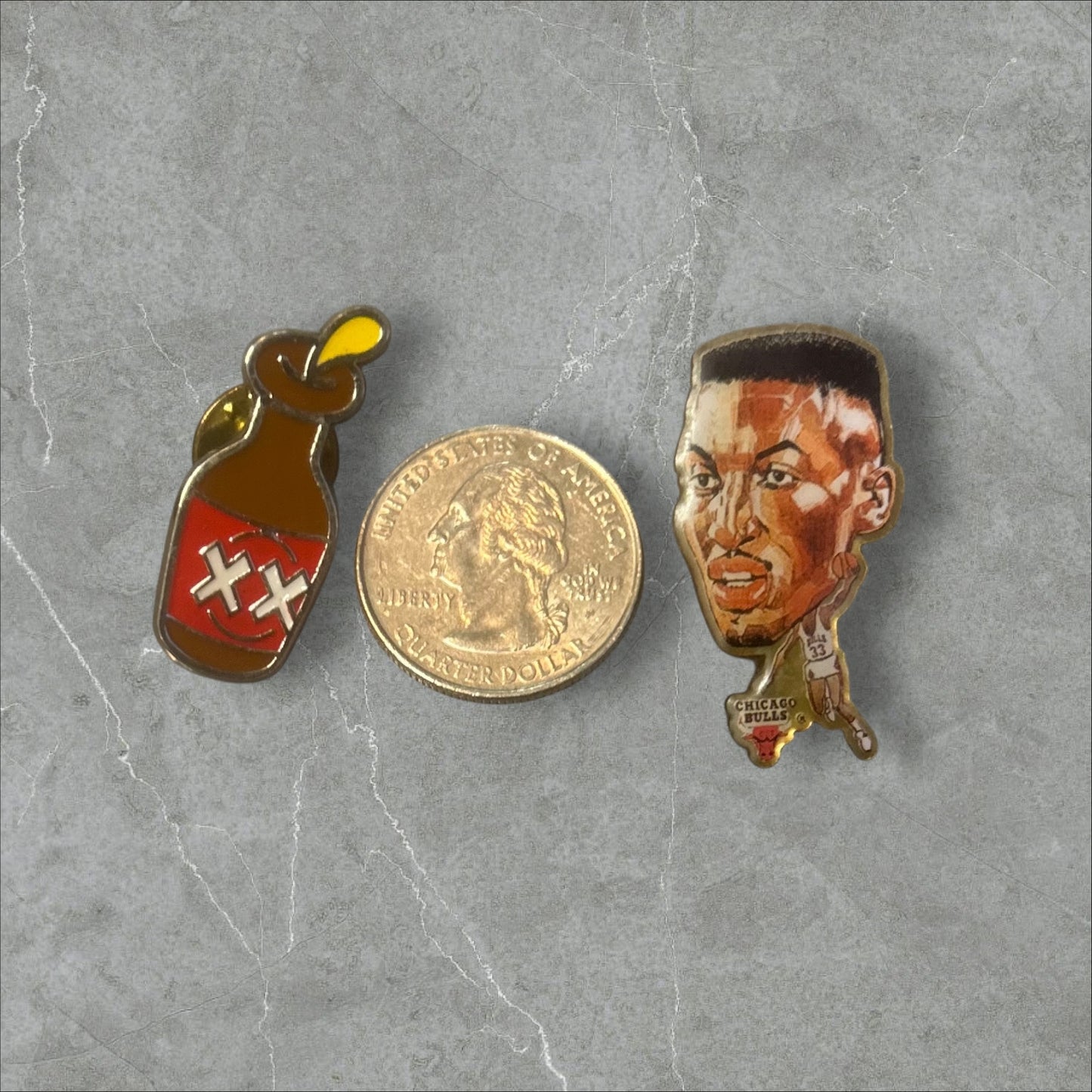 Scotty Pippen Chicago Bulls & XX Liquor Bottle Pin Set