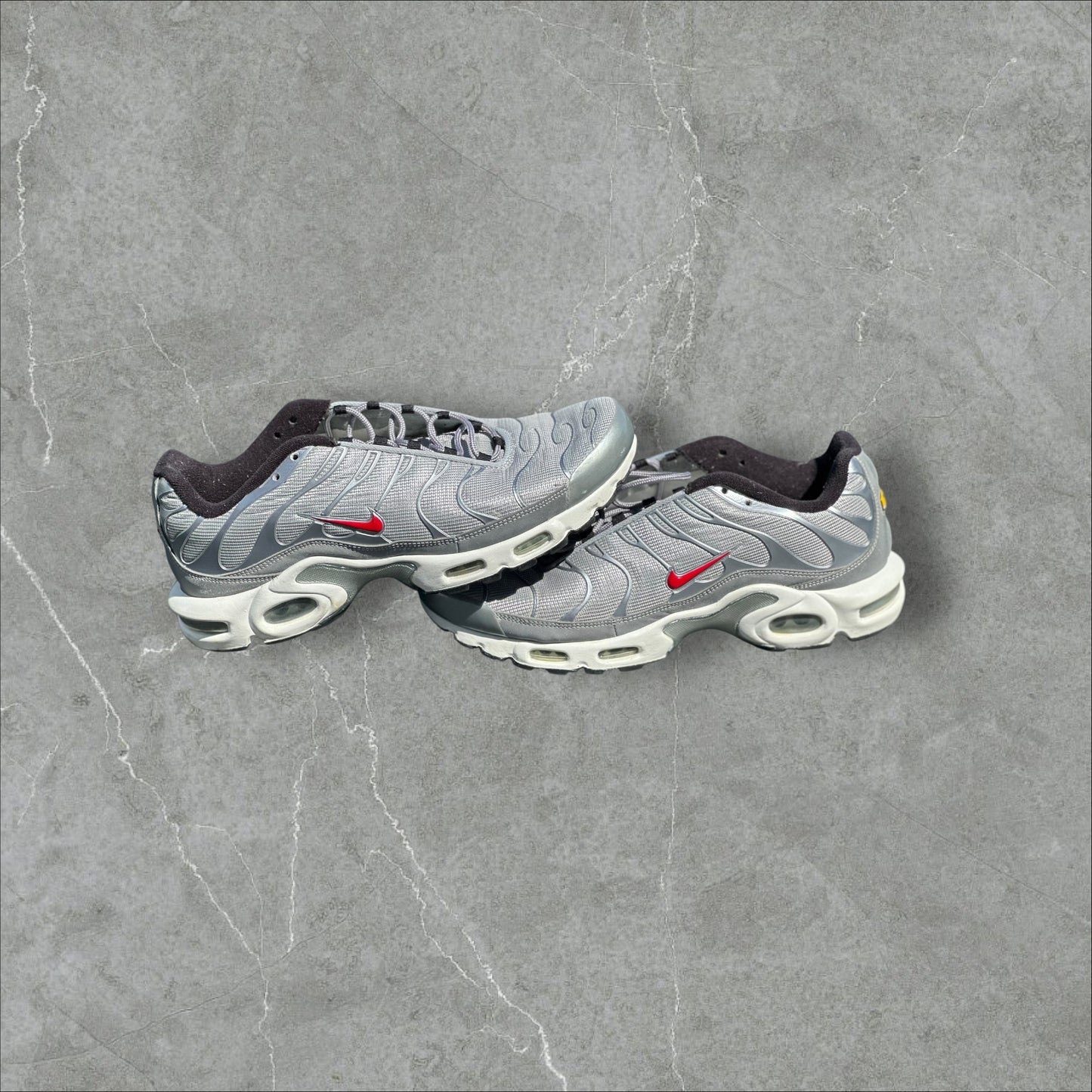 Nike Air Max Plus QS 'Silver Bullet'
(MENS 11)