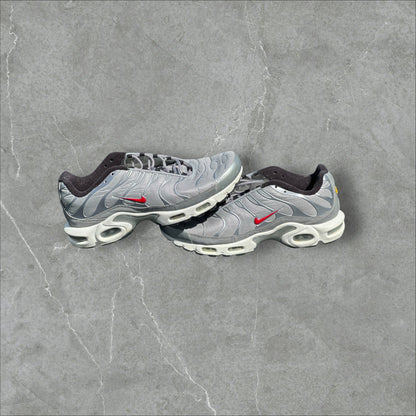 Nike Air Max Plus QS 'Silver Bullet'
(MENS 11)