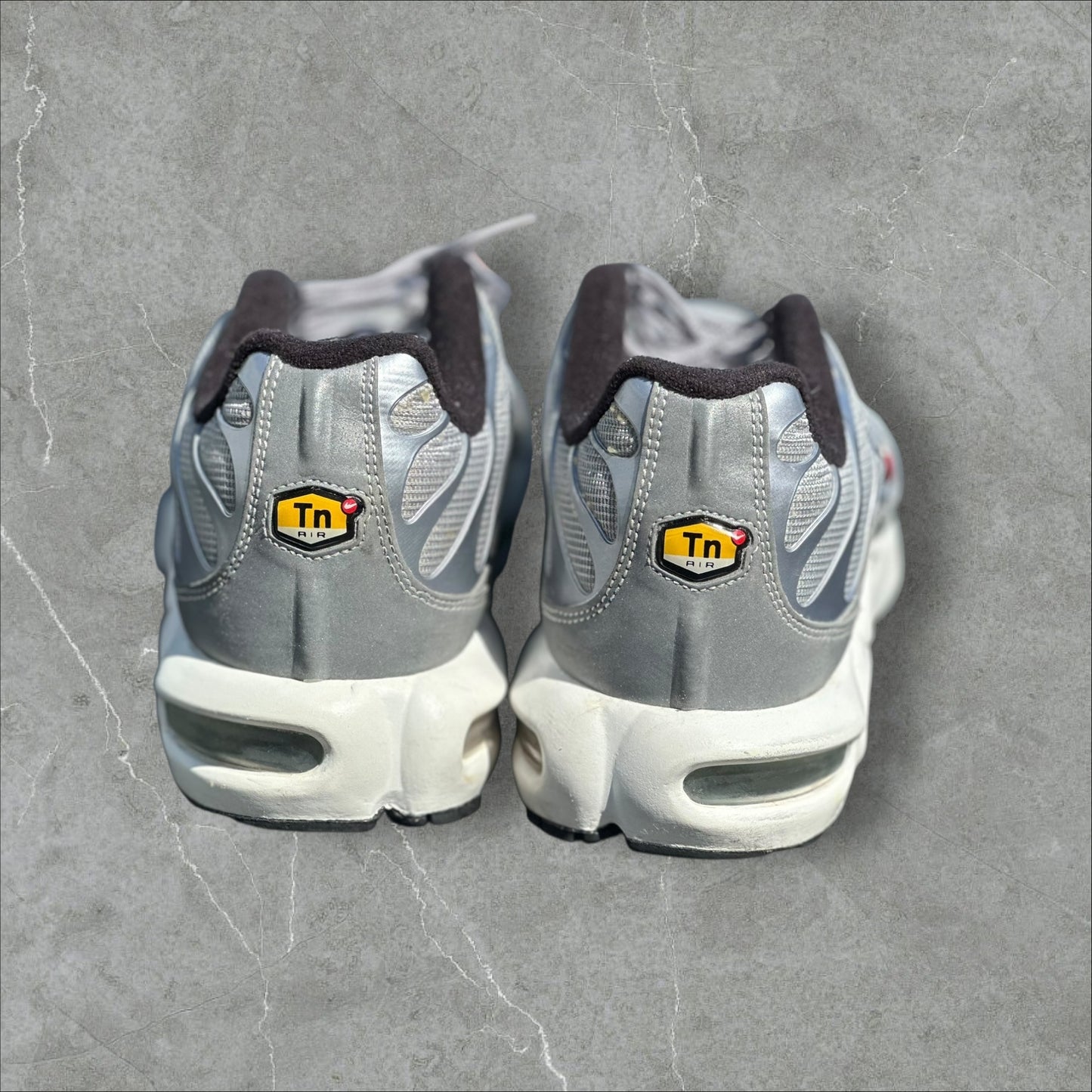 Nike Air Max Plus QS 'Silver Bullet'
(MENS 11)