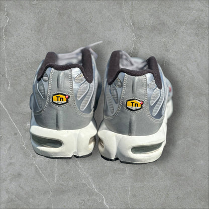 Nike Air Max Plus QS 'Silver Bullet'
(MENS 11)