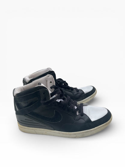 Supreme X Nike SB Zoom Air 94’ (Size 10)