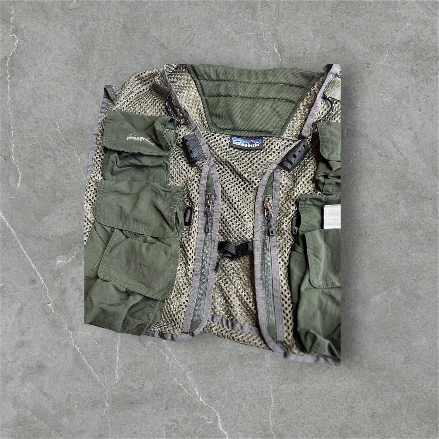 Pantagonia Olive Mesh Master II Fishing Vest (XL)
